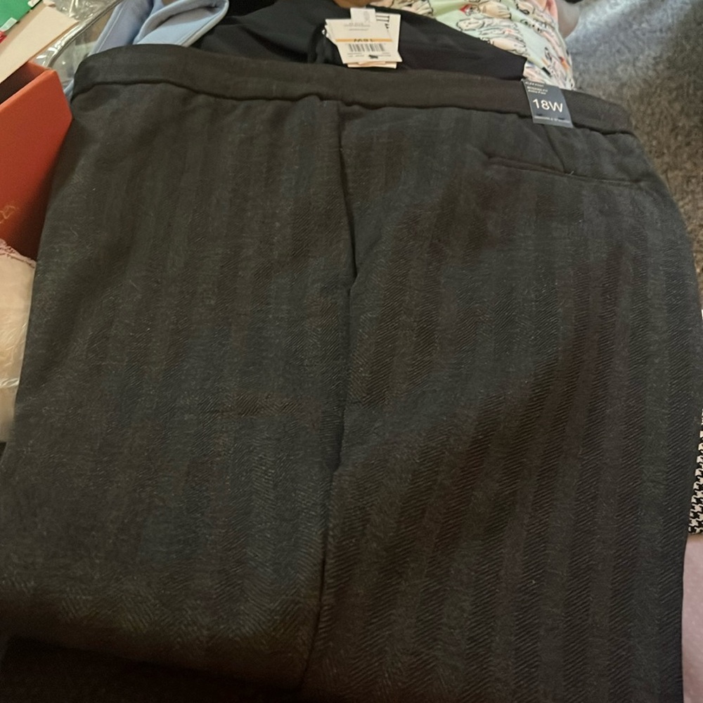 Amanda+Chelsea Pants